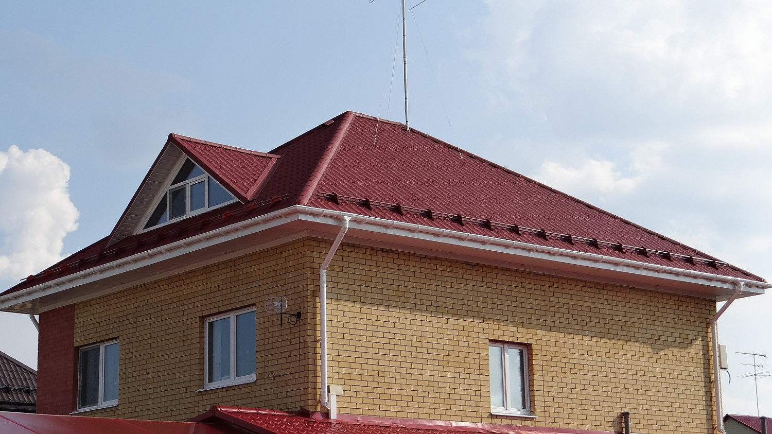 Соединитель желобов Docke LUX, пломбир